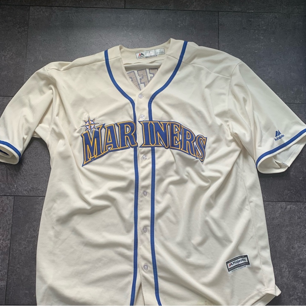 Ken Griffey Mariners Alternate Jersey. Good Condition.